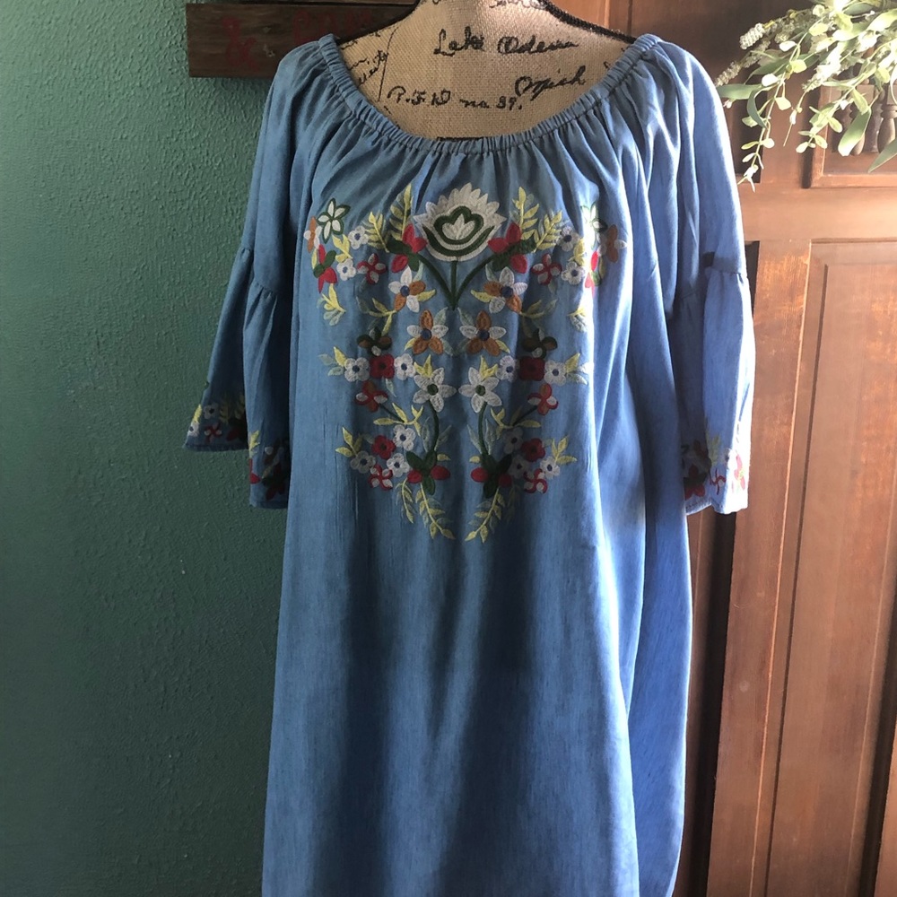 Super cute dress could be used as cover up